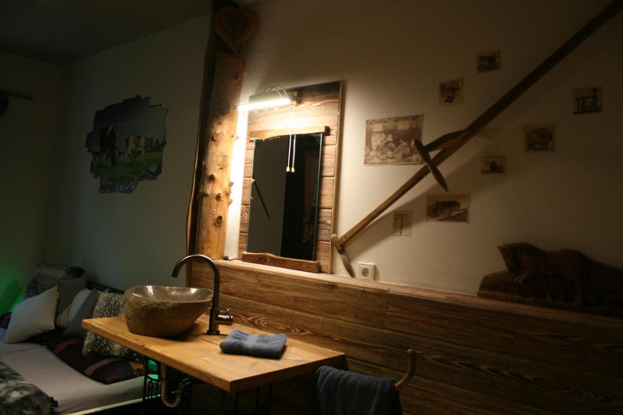 ויילהיים אין אוברבאיירן Krug'S Family Hostel Und Restaurant מראה חיצוני תמונה