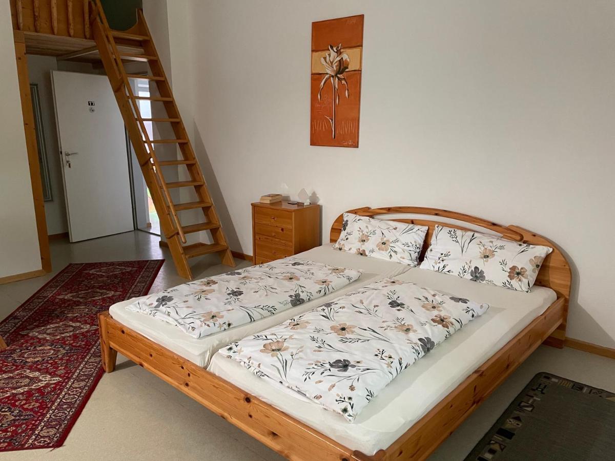 ויילהיים אין אוברבאיירן Krug'S Family Hostel Und Restaurant מראה חיצוני תמונה