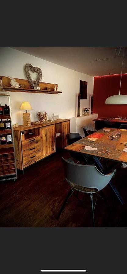 ויילהיים אין אוברבאיירן Krug'S Family Hostel Und Restaurant מראה חיצוני תמונה
